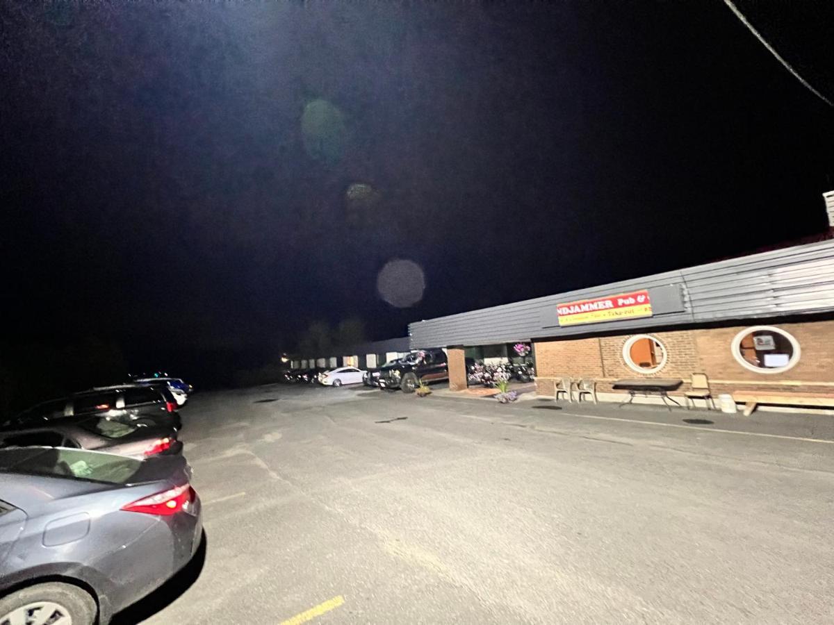 Lively Inn And Suites - Sudbury Naughton Exterior foto